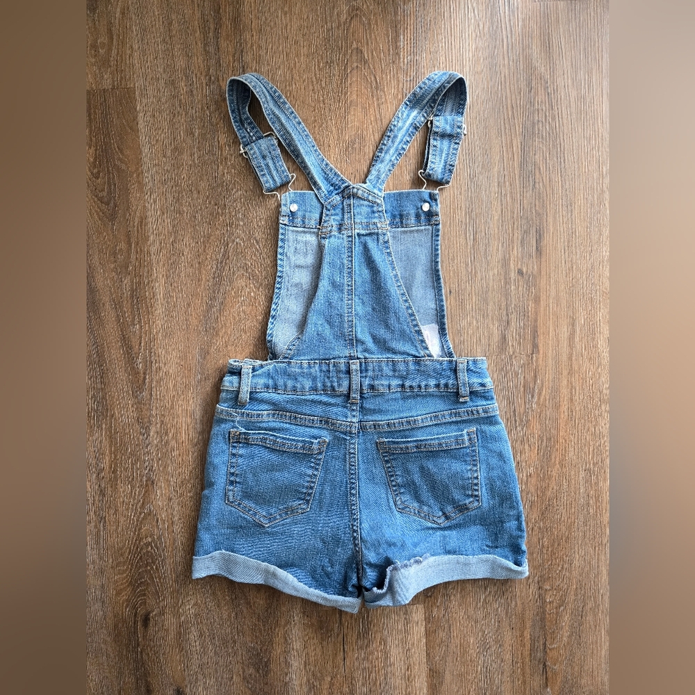EUC Girl's Jordache Short Jean Overalls w/ Rainbow Patchwork, size Medium (7/8) - Picture 3 of 4